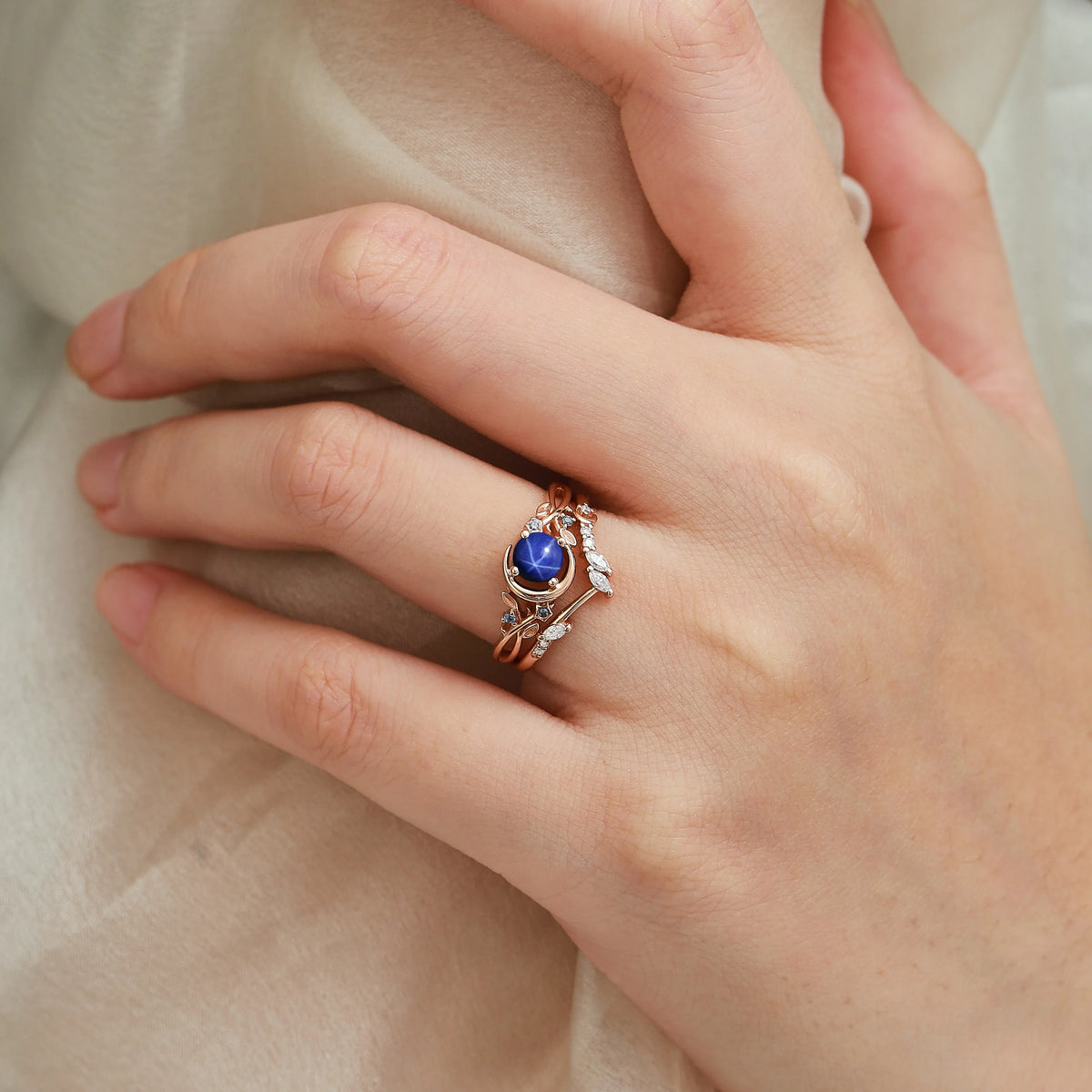 Moon Design Leaf Star Sapphire Moon Ring Engagement Ring with Wedding Band 2pcs