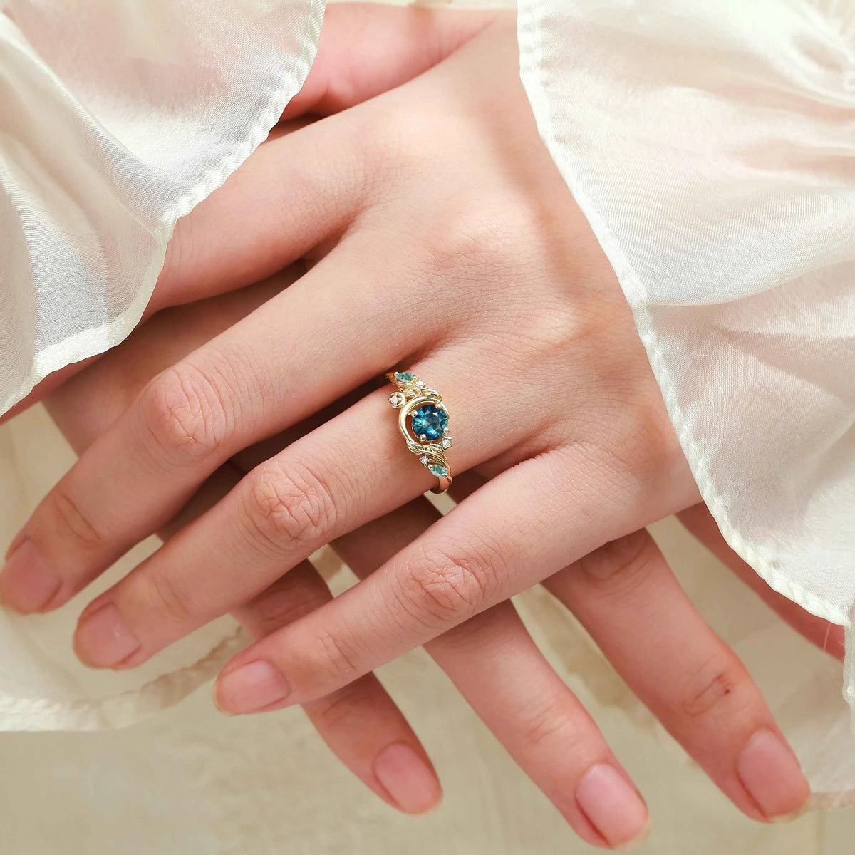 Nature-inspired Moon & Leaf  Round Cut Teal Sapphire Engagement Ring - Veralune