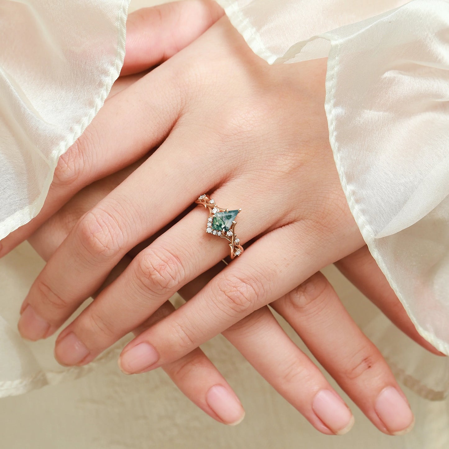 Nature-inspired Branch Kite Cut Moss Agate Engagement Ring