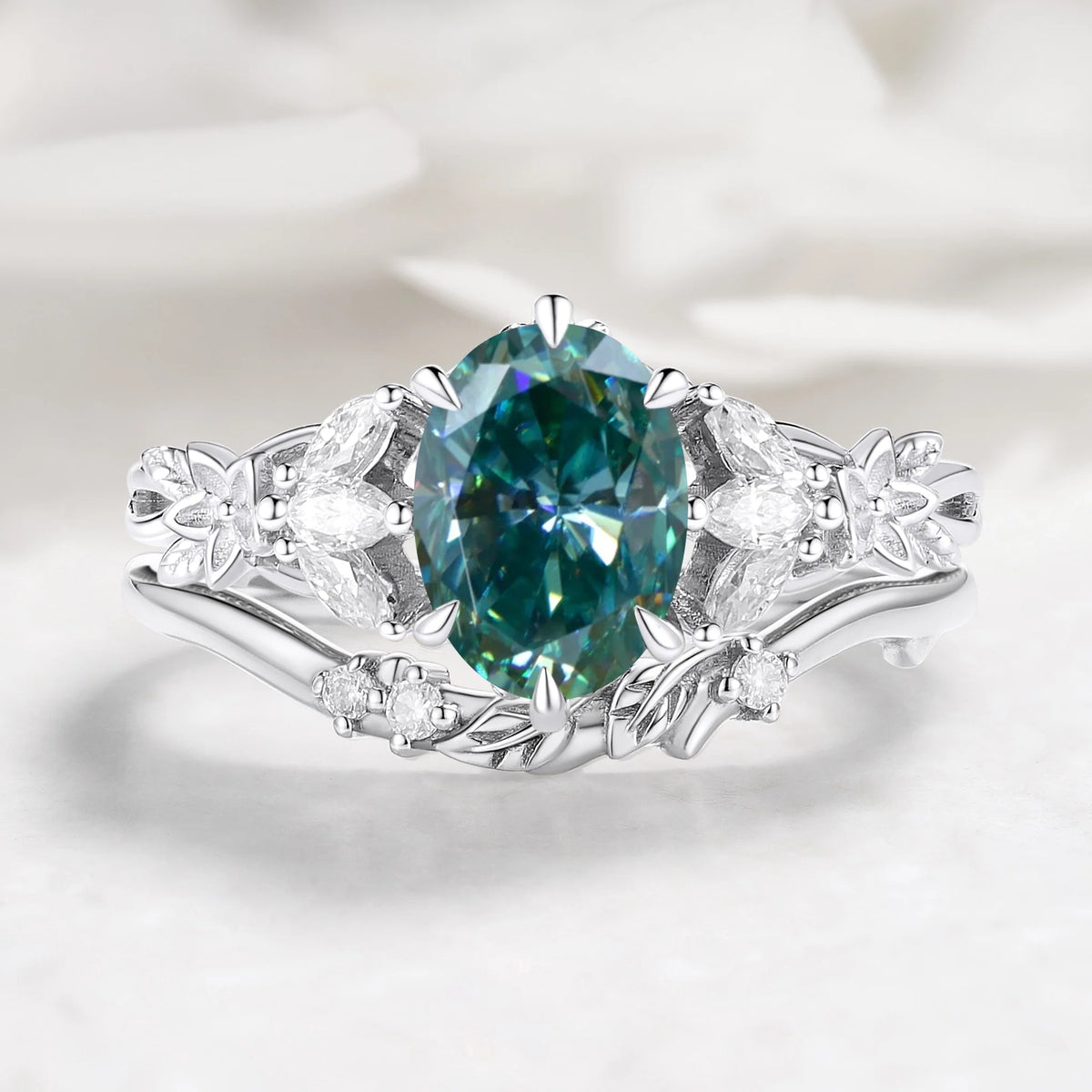Oval Cut Green Moissanite Flower-Inspired Bud Design Engagement Ring 2pcs