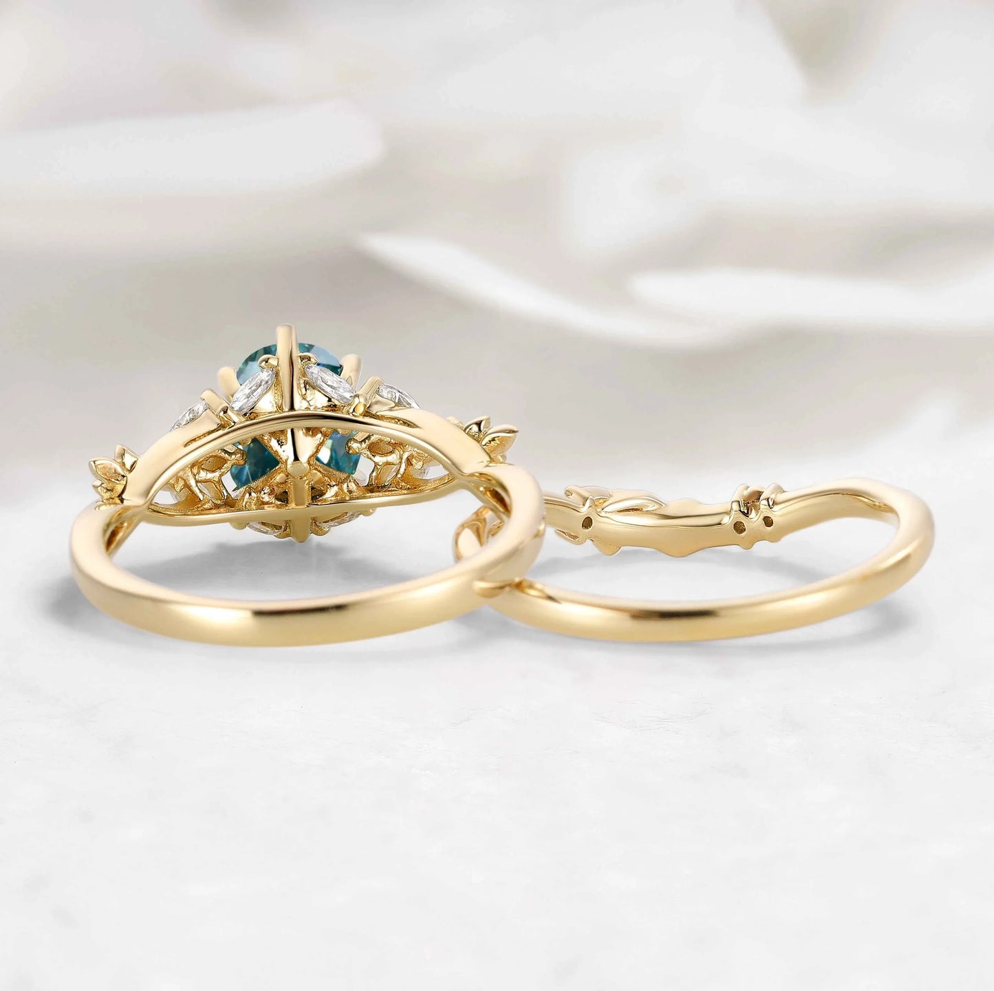 Oval Cut Green Moissanite Flower-Inspired Bud Design Engagement Ring 2pcs