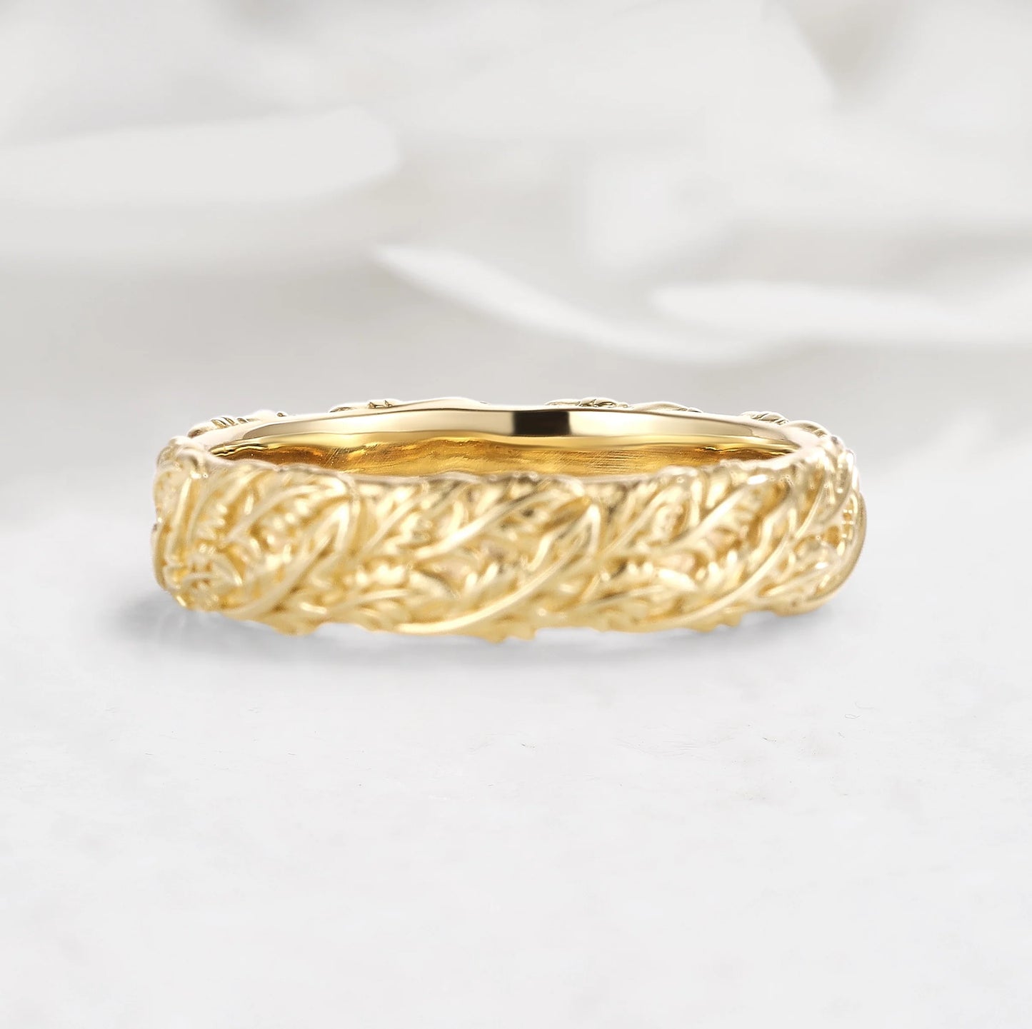 Nature-Inspired Leaf Carved Men's Wedding Band