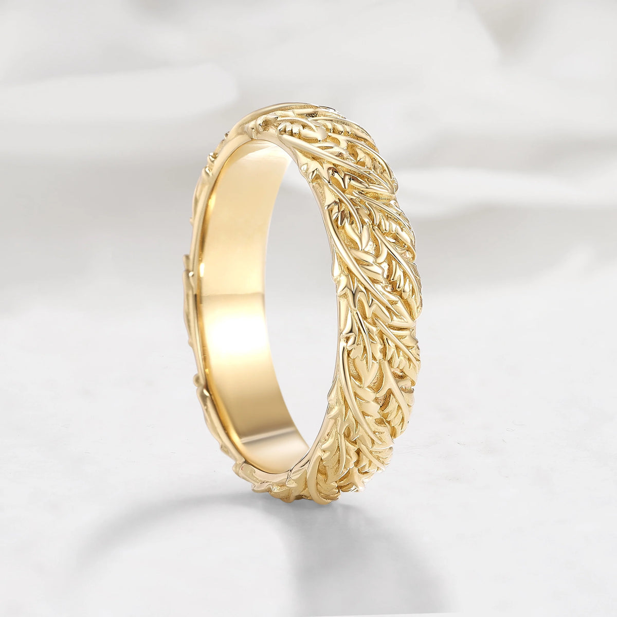 Nature-Inspired Leaf Carved Men's Wedding Band