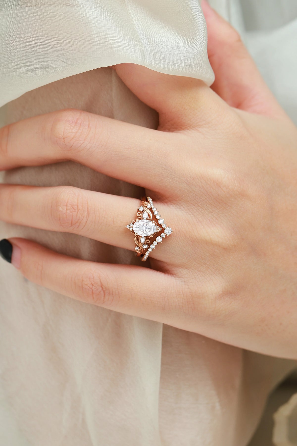Oval Cut Moissanite Leaf Engagement Ring Set 2pcs
