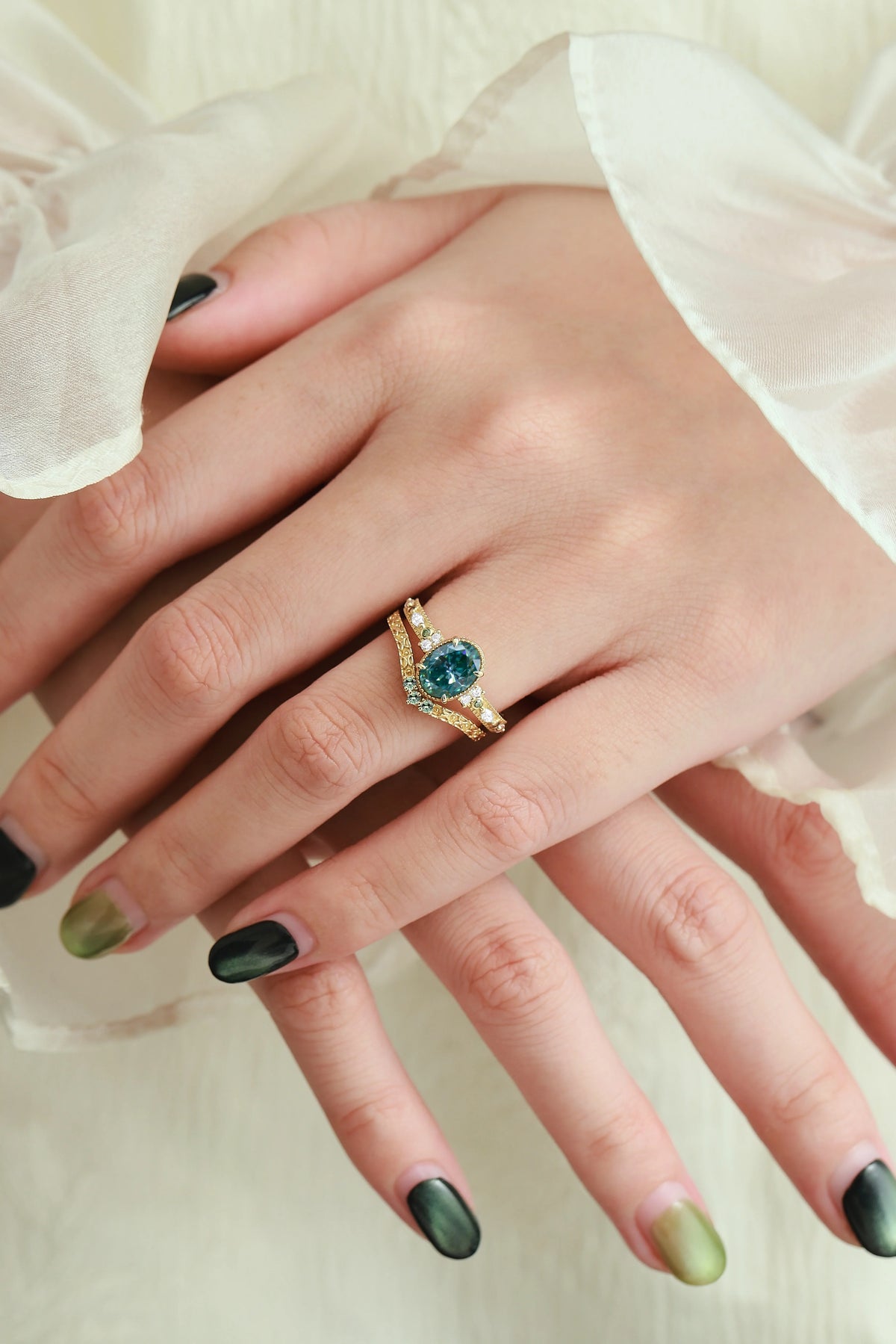 Classic Oval Cut Green Moissanite Bezel Engagement Ring Set