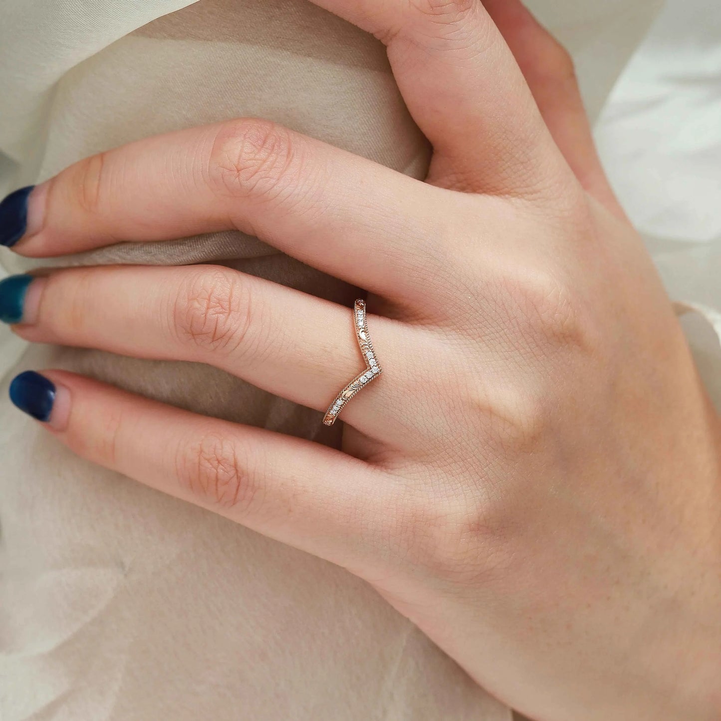 Milgrain Beaded Edge V-Shaped Moissanite Wedding Band