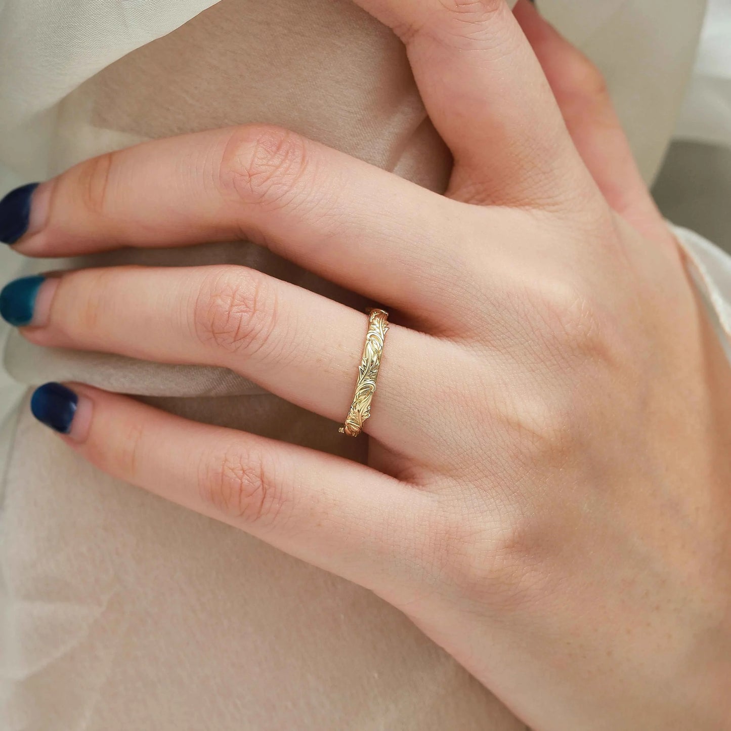 Nature Inspired Leaf Engraved Women’s Wedding Band