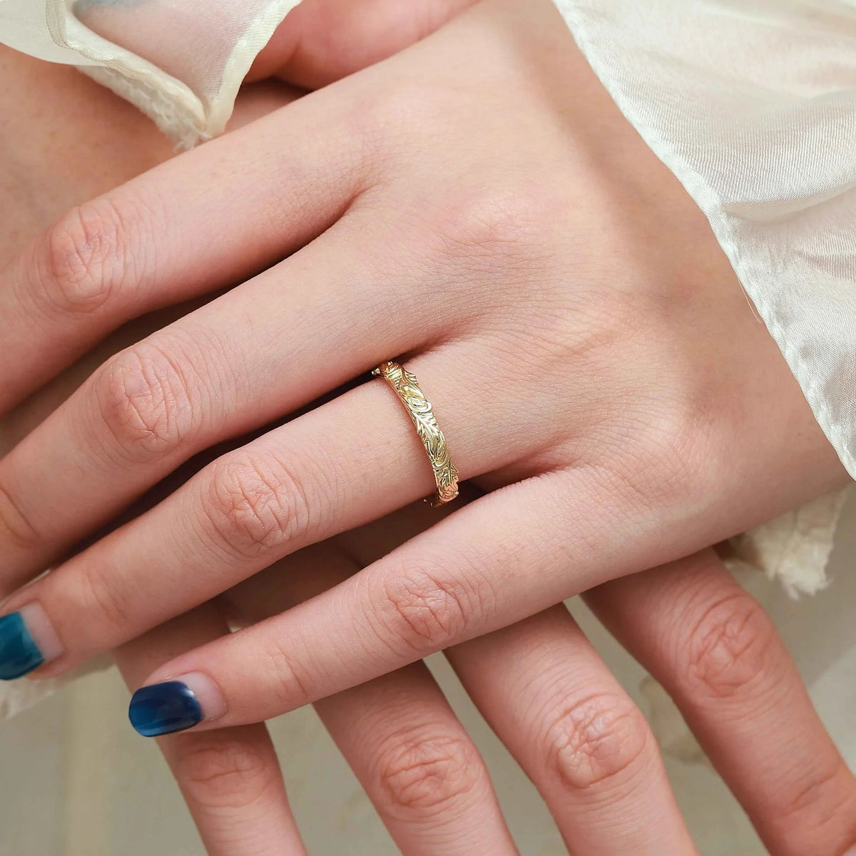 Nature Inspired Leaf Engraved Women’s Wedding Band