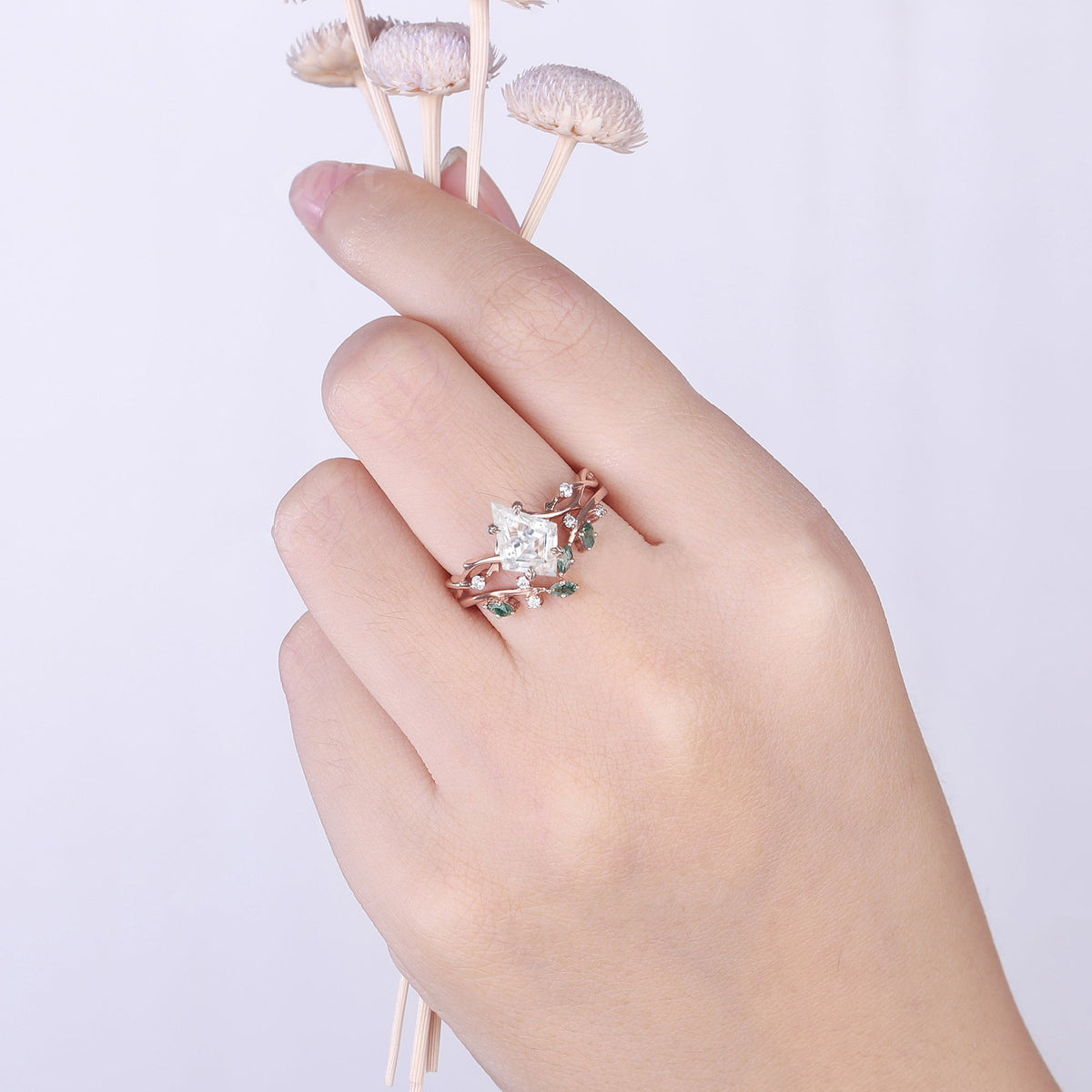 Unique Kite Cut Moissanite Leaf and Vine Gemstone Ring Set 2pcs