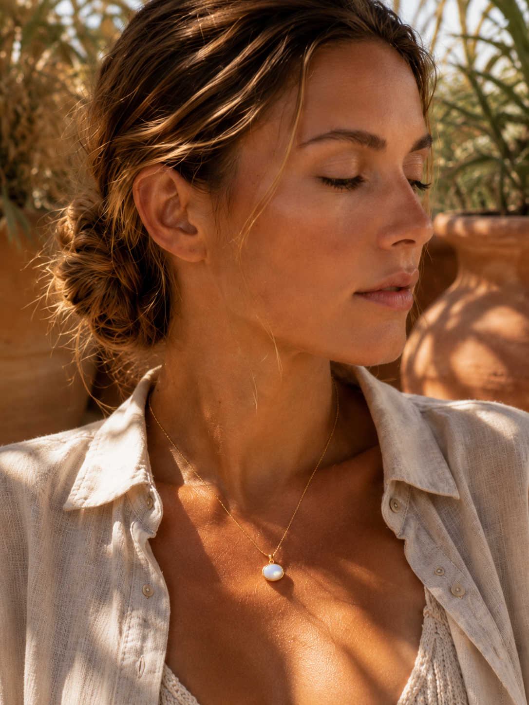 Collier Pendentif Opale | Pierre de Féminité Divine – Chaîne Fine Dorée - Univers aquatique