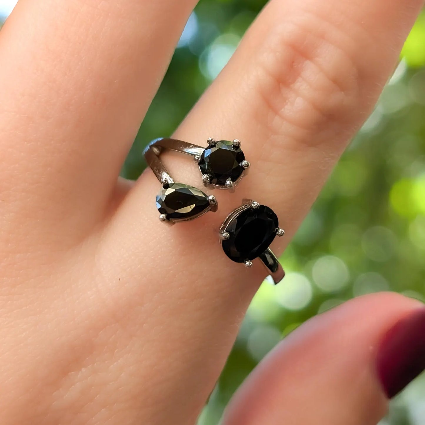 Onyx 3 Stone Ring