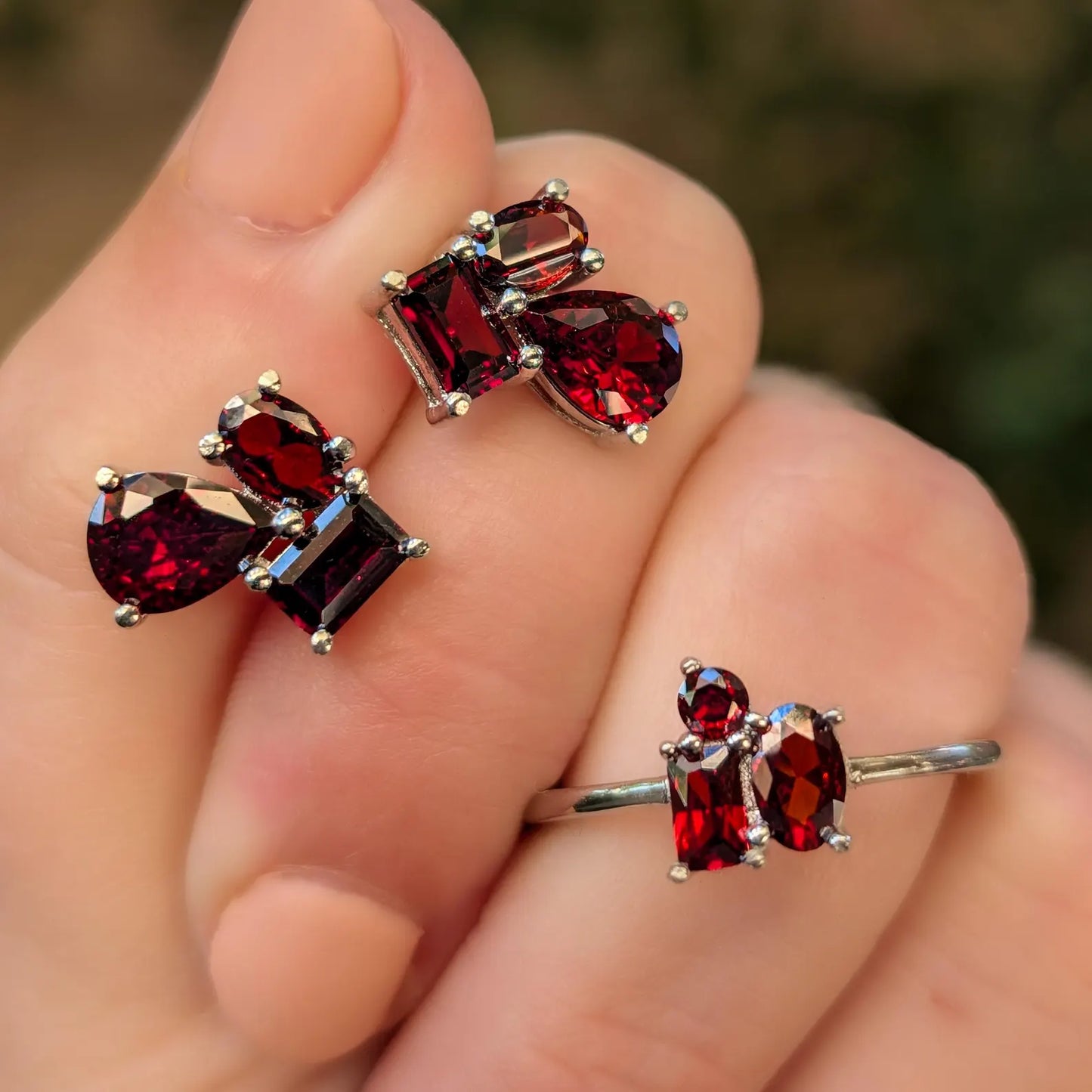The Tulia - Garnet 3 Stone Cluster Ring