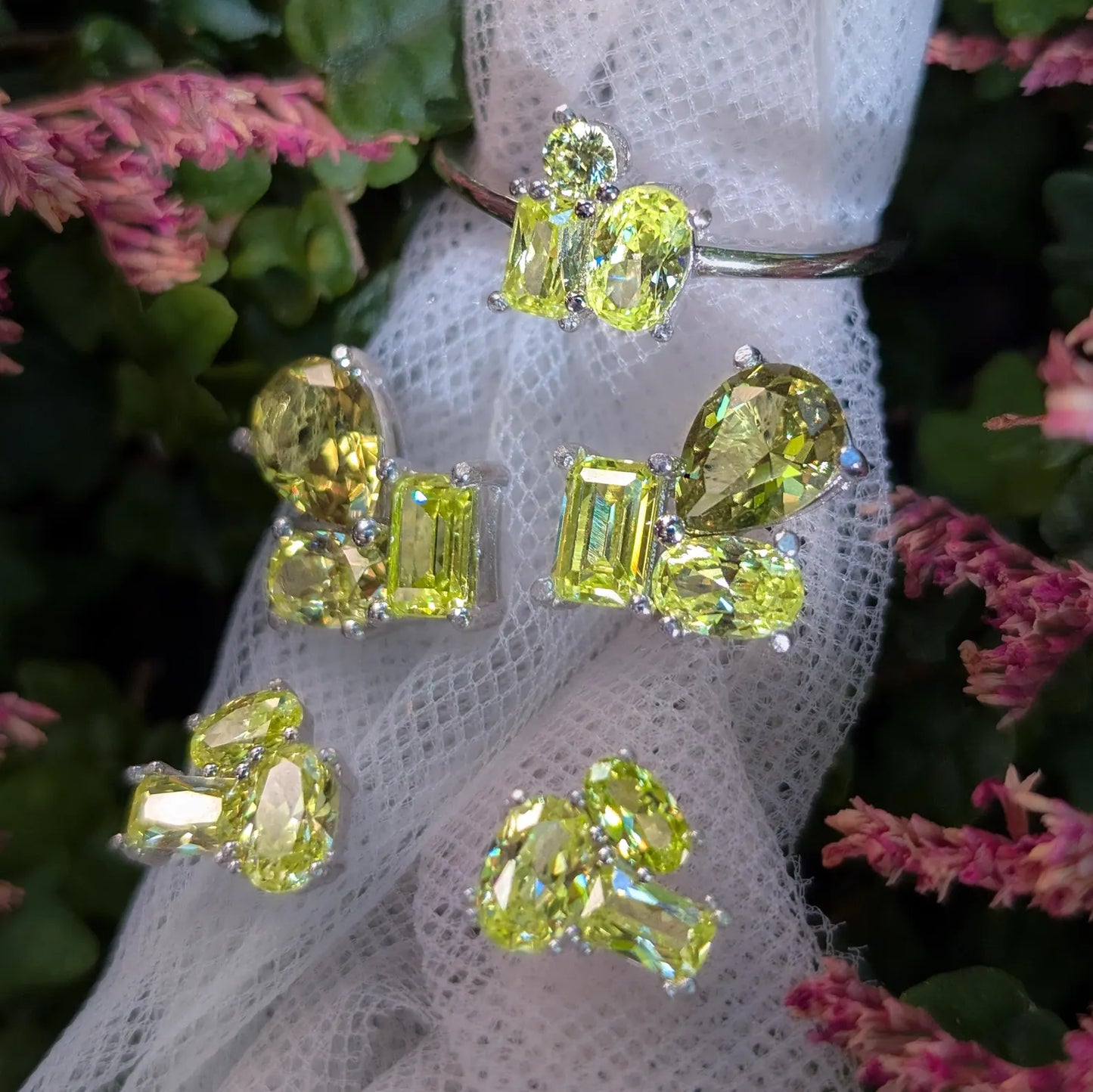 The Elia - Peridot 3 Stone Cluster Ring
