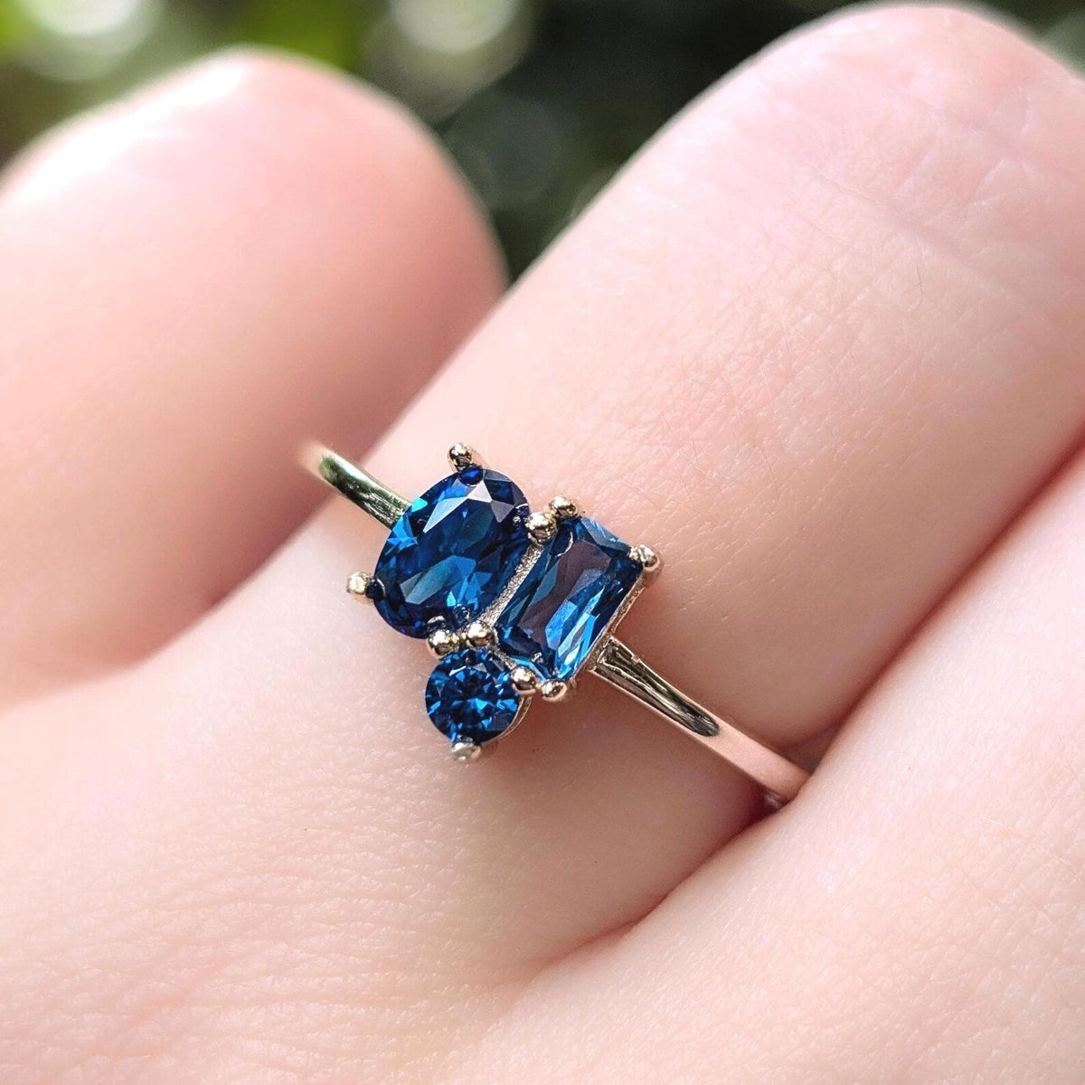 The Elia - Sapphire 3 Stone Cluster Ring
