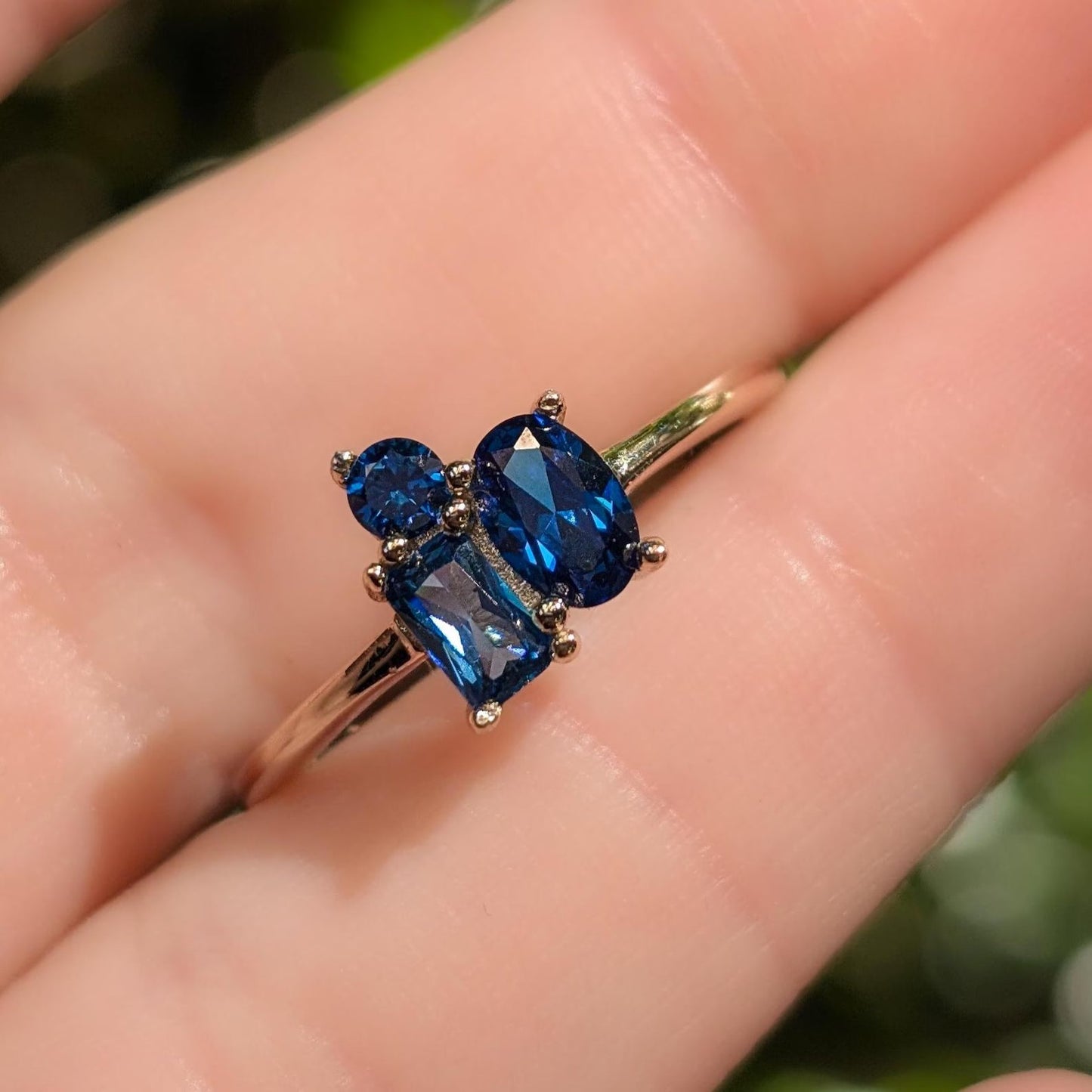 The Elia - Sapphire 3 Stone Cluster Ring