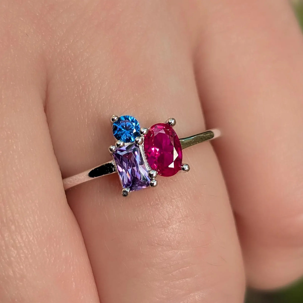 The Tulia - Bisexual 3 Stone Cluster Ring