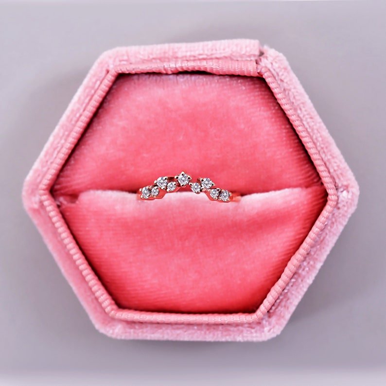 Beautiful Moissanite Unique Wedding Ring