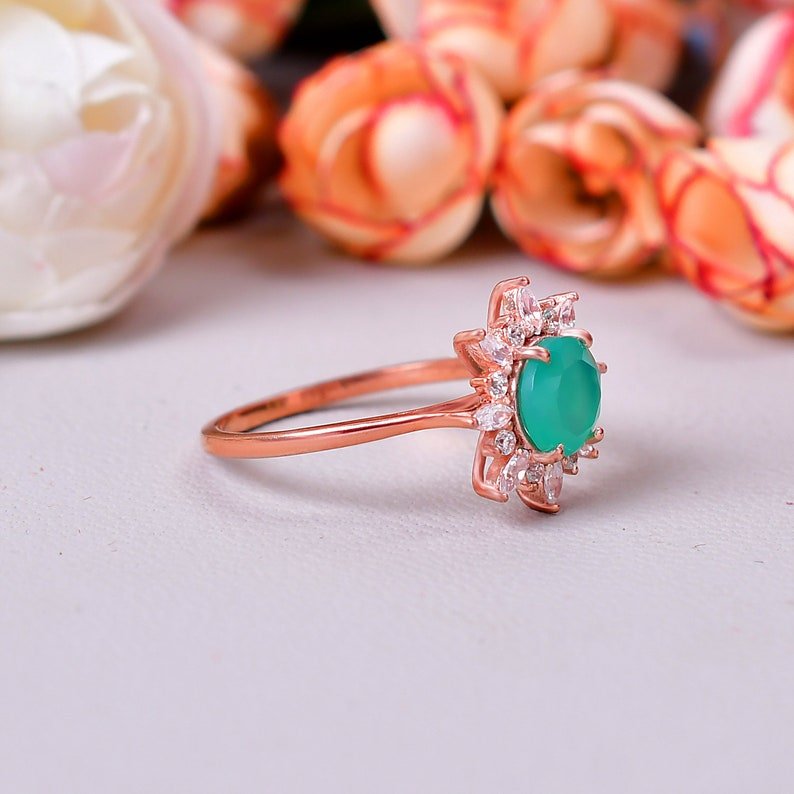 Green Onyx Snowflake Ring - A Timeless Anniversary Gift
