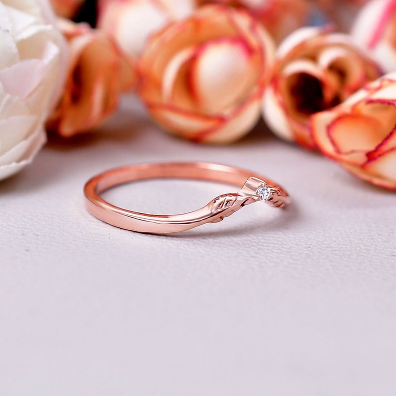 Vintage Art Crown Shaped Moissanite Leaf Band Ring