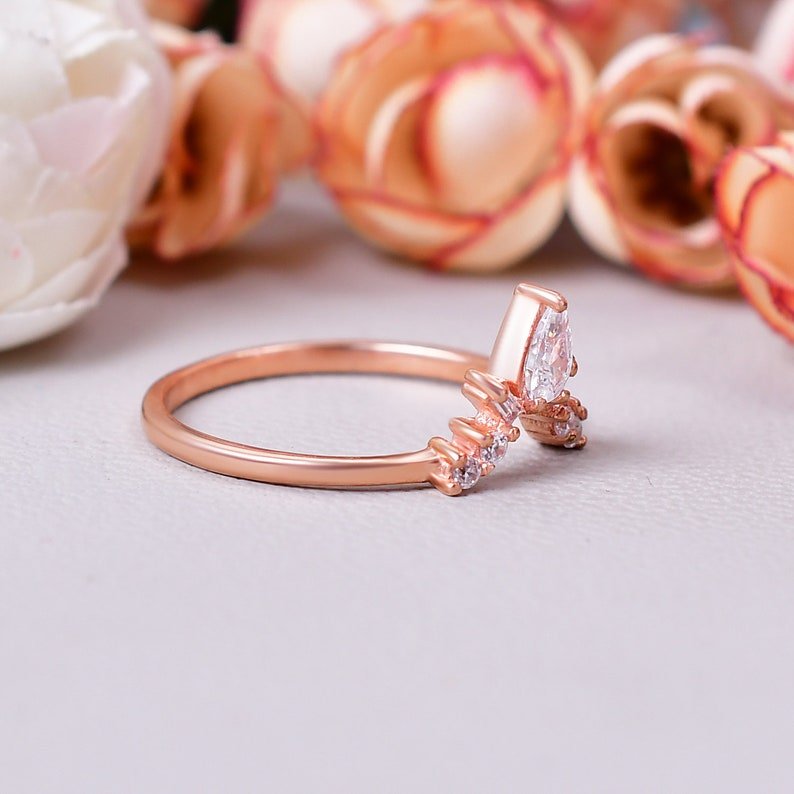 Unique Cluster Moissanite Chevron Wedding Band Ring