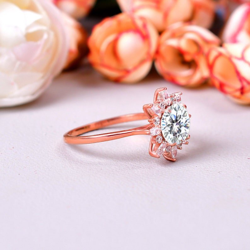 Amazing Moissanite Cluster Daimond Ring Annivesary Gift