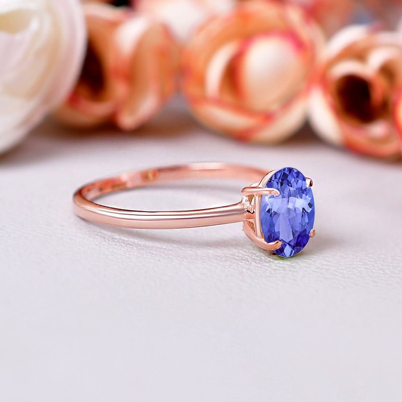Beautiful Oval Cut Tanzanite Engagement Ring for her love