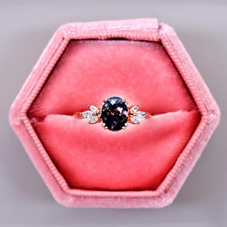 7 Stone Nature-Inspired Wedding Ring