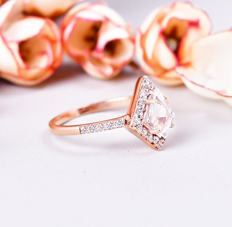 Vintage Moissanite Engagement Ring for Her Love