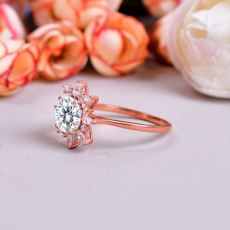 Amazing Moissanite Cluster Daimond Ring Annivesary Gift