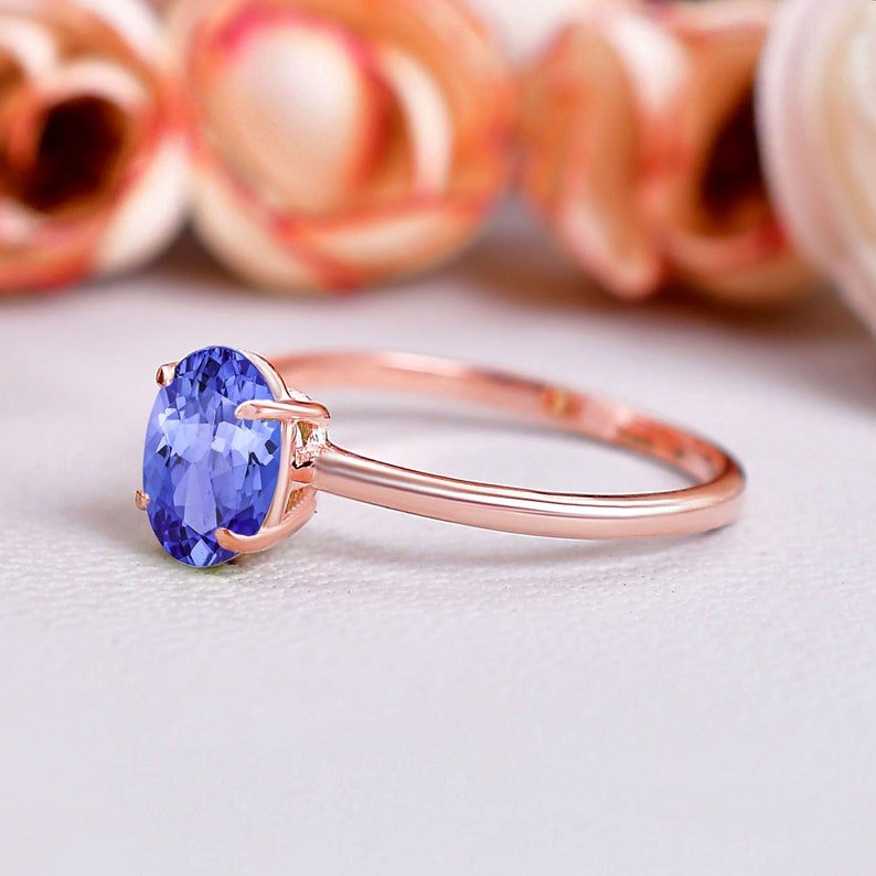 Beautiful Oval Cut Tanzanite Engagement Ring for her love
