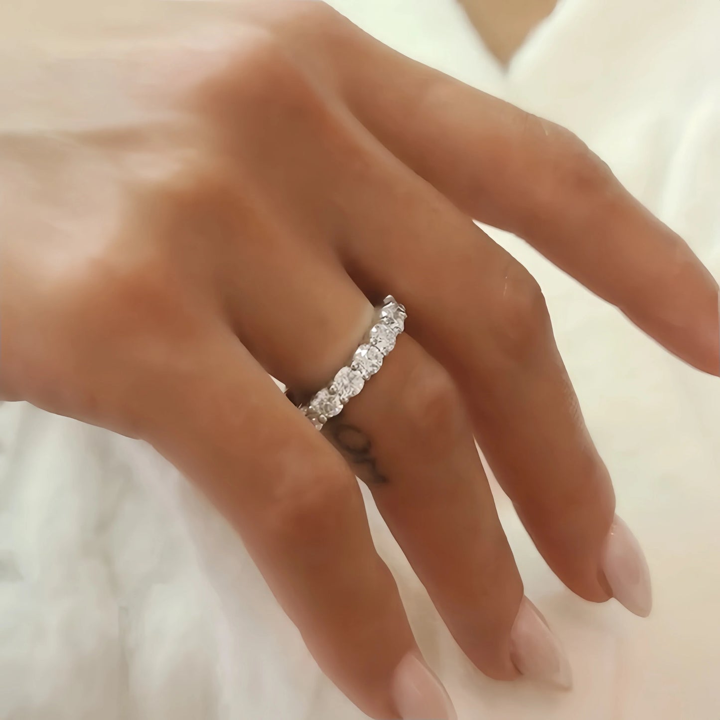 Solarii Round Cut Wedding Ring In 925 Sterling Silver
