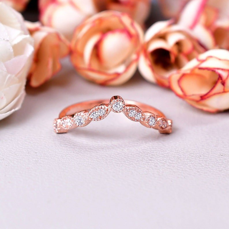 Sparkly Moissanite Curved Engagement Stacking Band Ring