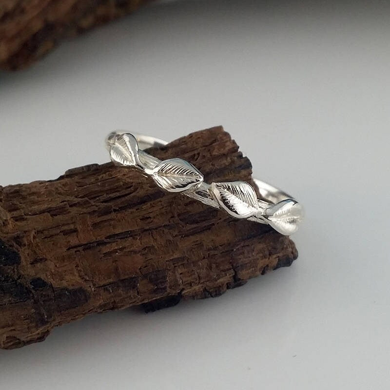 Hand-sculpted Vine and Leaf 14k Gold Wedding Band