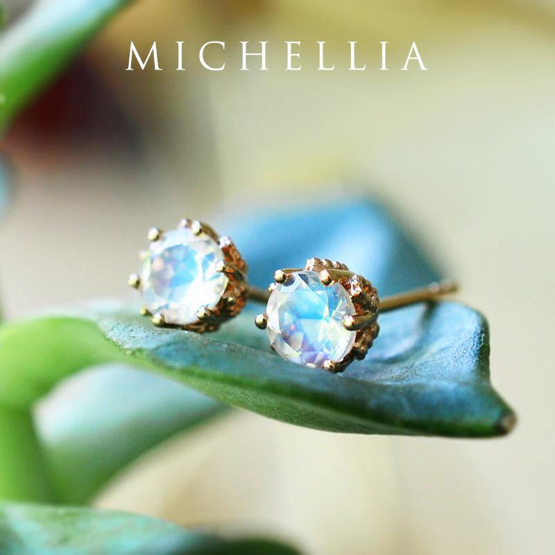 [Eden] Petite Floral Earrings in Moonstone
