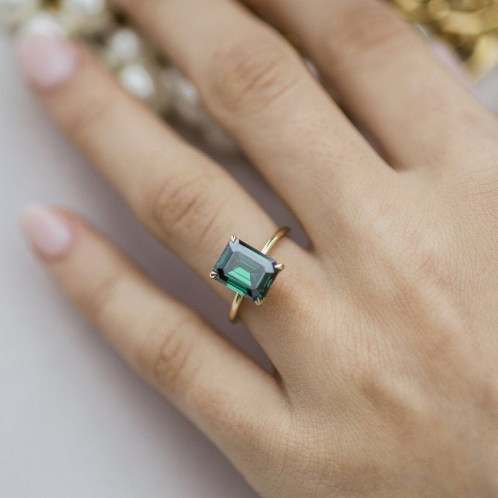 Emerald Cut Green Moissanite Engagement Ring , 14K Gold Unique Design Diamond Wedding Ring , 3.45CT Promise ring