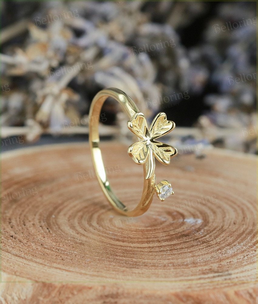 Diamond engagement ring  Art Deco yellow Gold vintage flower round cut wedding ring   Promise Anniversary wedding ring