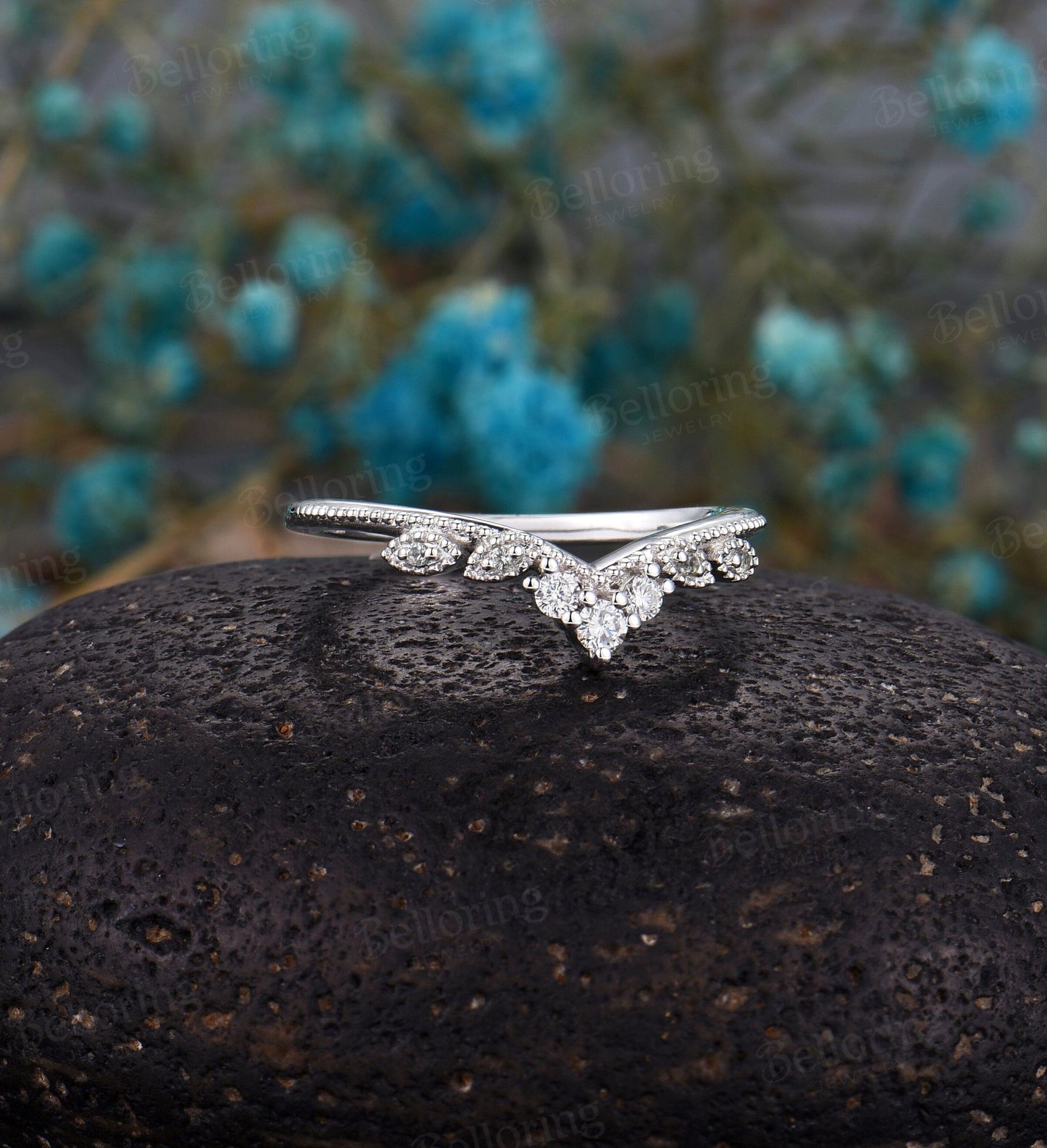 Diamond curved wedding band/ Vintage  platinum ring/ Unique art deco leaf wedding ring/ Blue green sapphire band/  Teal sapphire ring