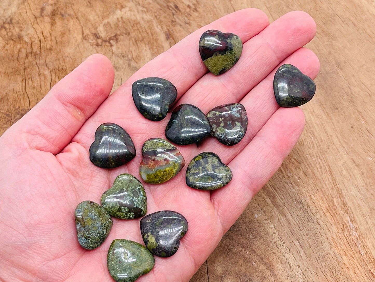 Dragon Blood Jasper Heart Gemstone - 20x20x6mm - HE1081