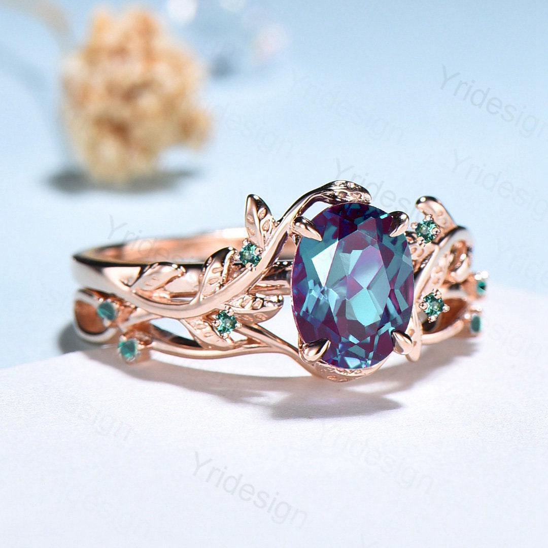 Unique black gold alexandrite ring set Nature Inspired twig leaf engagement ring vintage cluster emerald Leaf wedding ring set for women