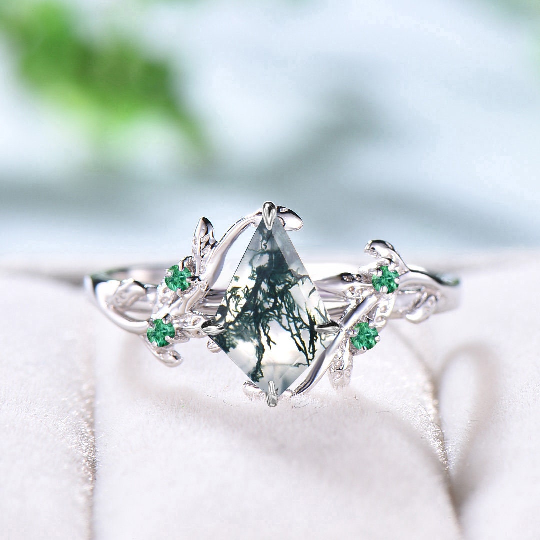 Unique black gold moss agate ring set Nature Inspired kite cut green agate engagement ring cluster emerald eye wedding ring set for women