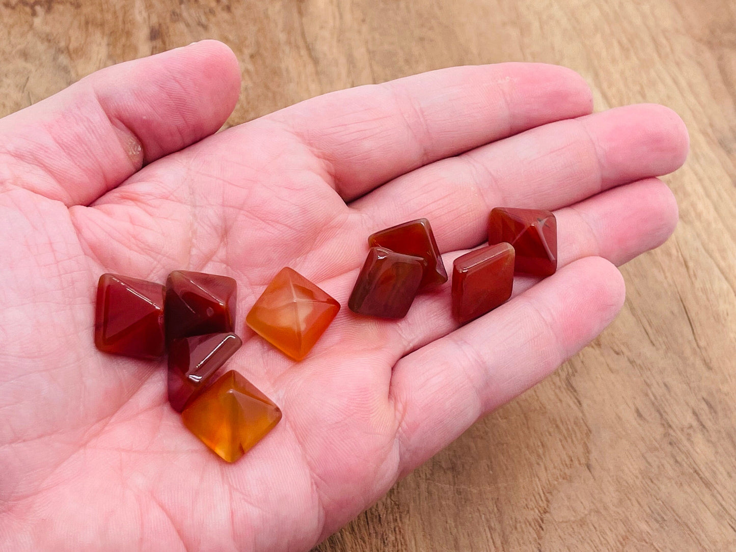 Carnelian Pyramid Carving Gemstone - 14mm - PY1005