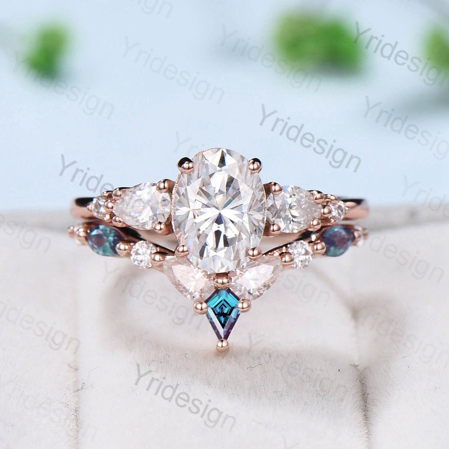 Vintage Oval Moissanite engagement ring set unique moissanite alexandrite wedding set crown art deco stacking band Bridal Promise ring Women