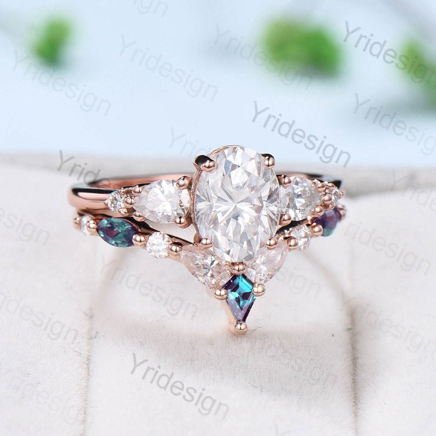 Vintage Oval Moissanite engagement ring set unique moissanite alexandrite wedding set crown art deco stacking band Bridal Promise ring Women