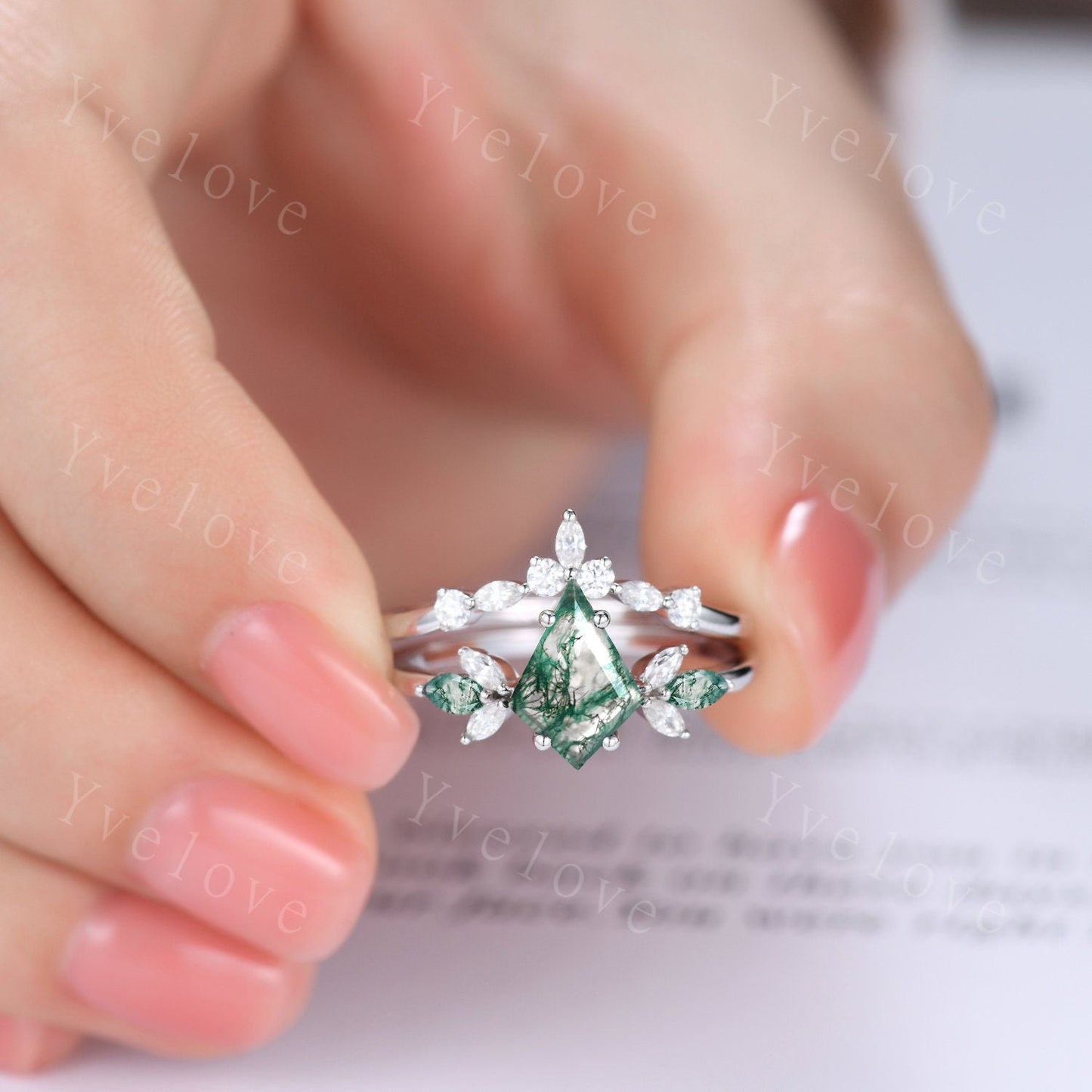 Vintage Kite Shaped Moss agate Engagement Ring Set,Unique Bridal Ring Set,Marquise Green Agate Moissanite White Gold Anniversary Ring Gift