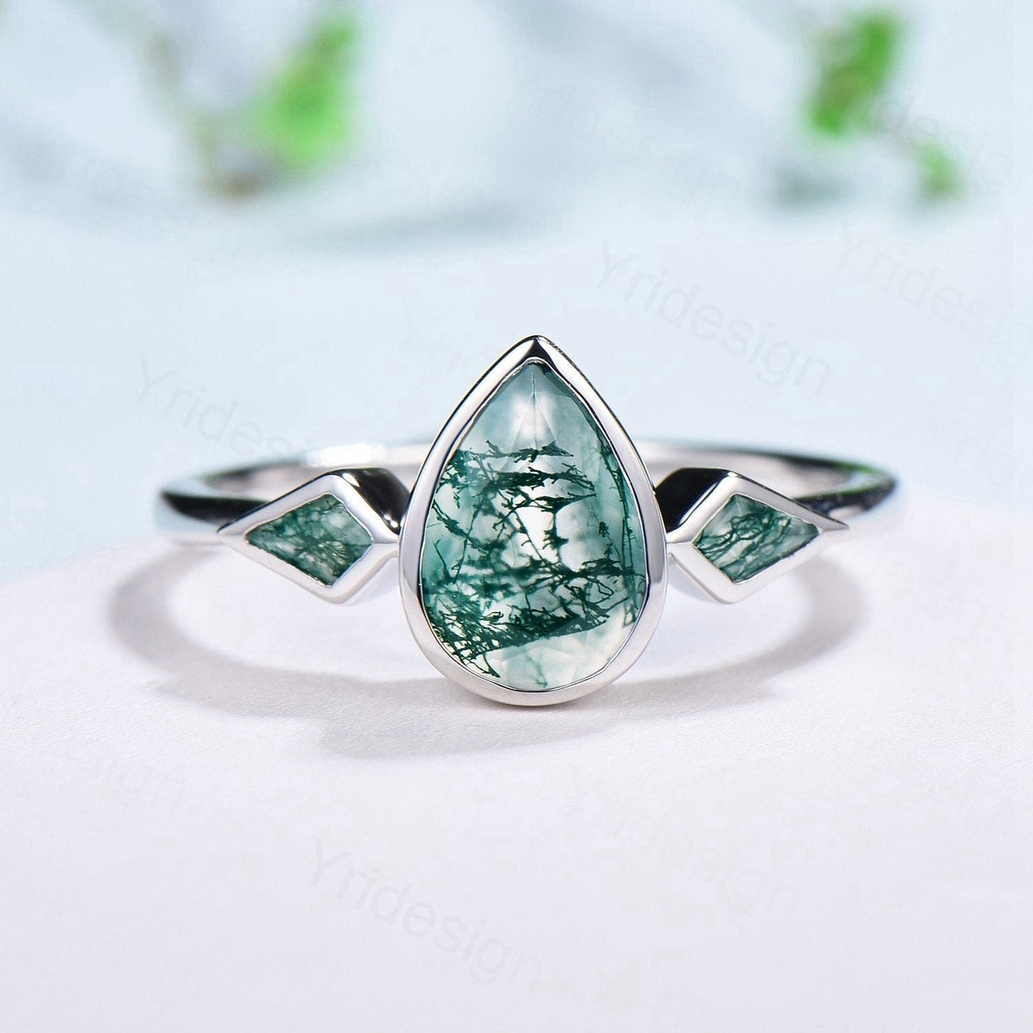Bezel Set Moss Agate Ring Pear Aquatic Agate Engagement Ring Minimalist Kite Green Agate Wedding Ring For Women Three Stone Anniversary Ring