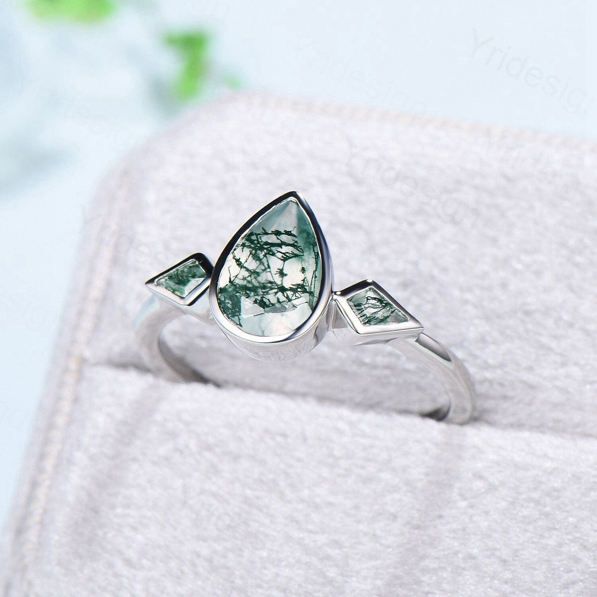Bezel Set Moss Agate Ring Pear Aquatic Agate Engagement Ring Minimalist Kite Green Agate Wedding Ring For Women Three Stone Anniversary Ring