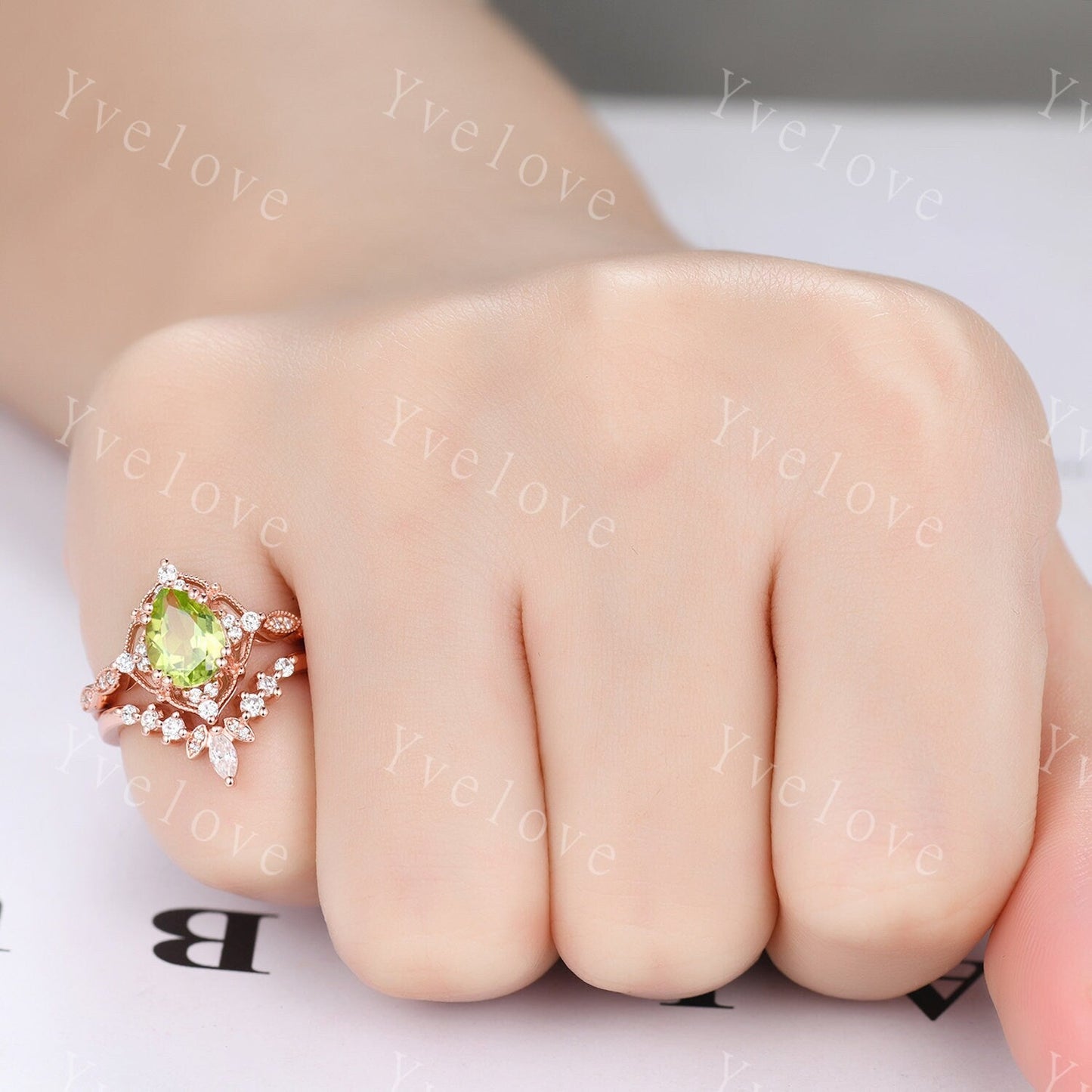 Vintage Green Peridot Engagement Ring,Teardrop Peridot Ring,14K Solid Gold Ring,Unique Women Moissanite Promise Ring For Her,Handmade Gift
