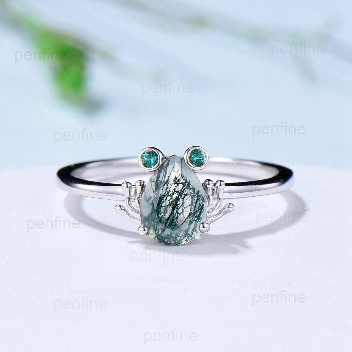 Unique moss agate engagement ring set, Frog animal inspired green agate wedding set, women pear shaped bridal set anniversary ring for girl