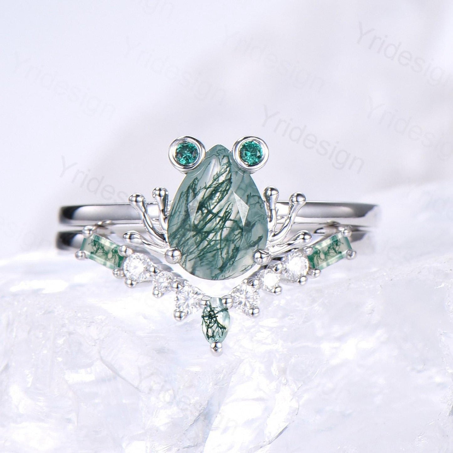 Unique moss agate engagement ring set, Frog animal inspired green agate wedding set, women pear shaped bridal set anniversary ring for girl