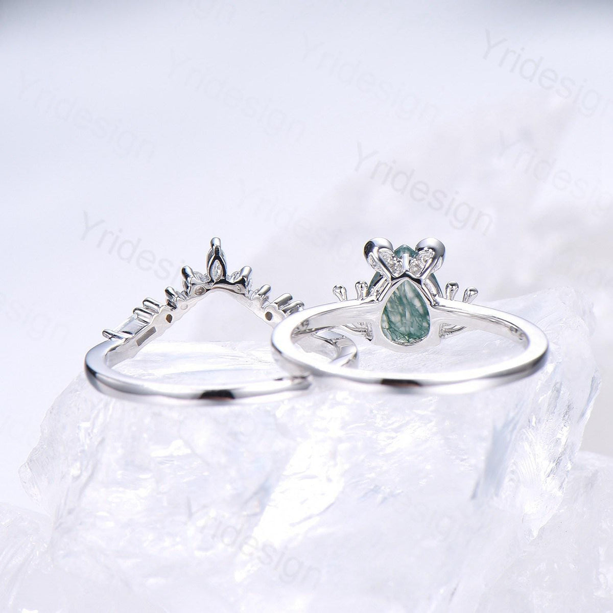 Unique moss agate engagement ring set, Frog animal inspired green agate wedding set, women pear shaped bridal set anniversary ring for girl